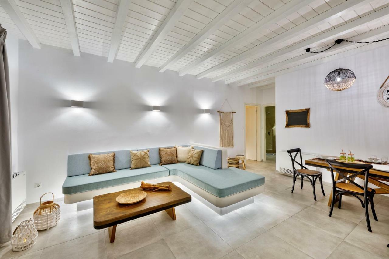 Aelion Villa Vari  Exterior photo